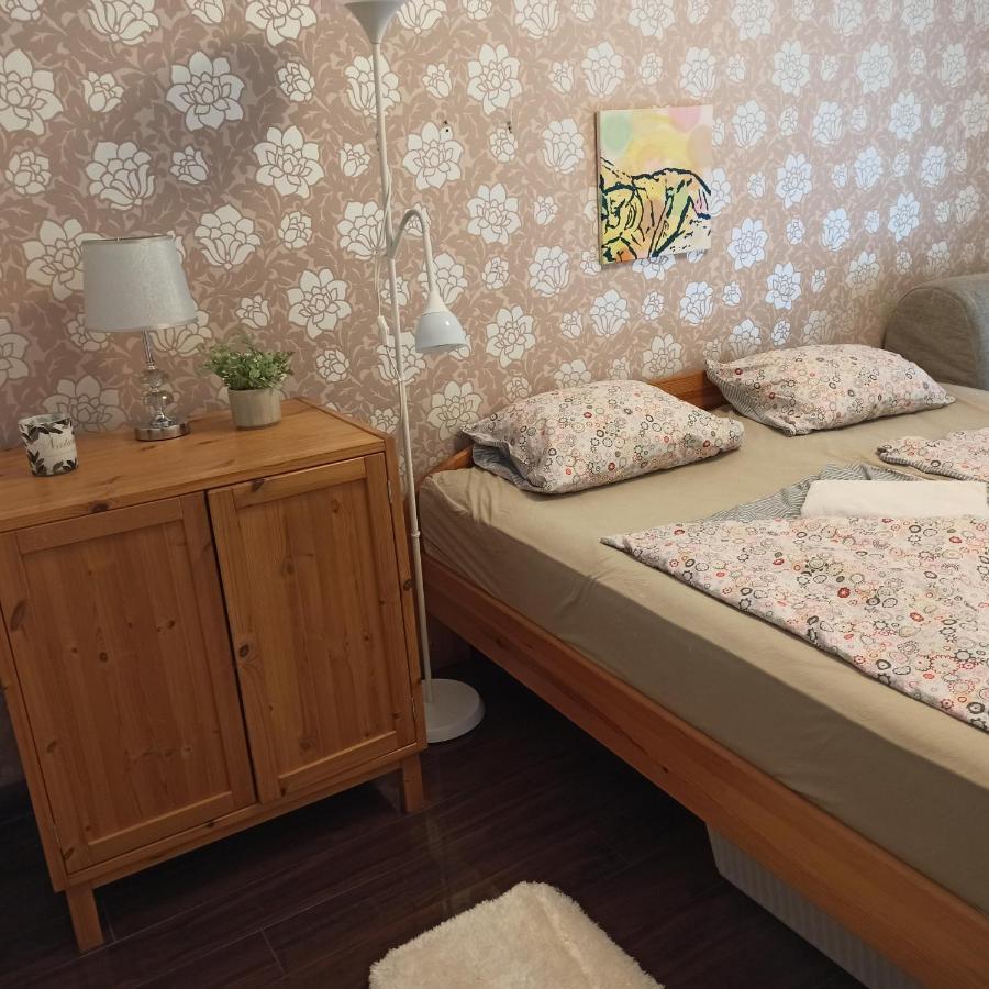 Cool & Pool Apartman Balatonfured Exterior photo