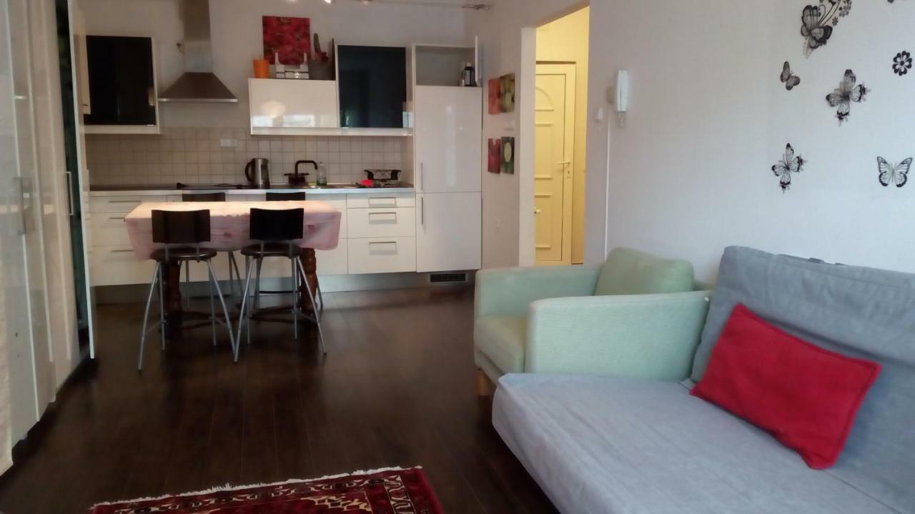 Cool & Pool Apartman Balatonfured Exterior photo